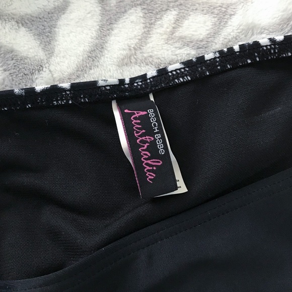 Racer back hi-cut bikini - Picture 6 of 7